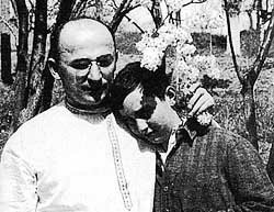 Лаврентий Берия с сыном Серго, 30-е годы