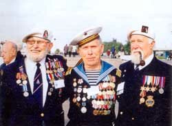 Встреча ветеранов полярных конвоев в Архангельске, 31 августа 2001 г., фото С. Спирихина