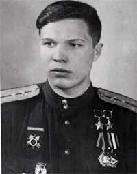 Дважды Герой Советского Союза старший лейтенант А.П. Шилин